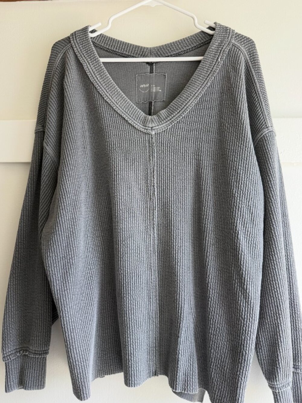 Aerie V-Neck Sweatshirt - M